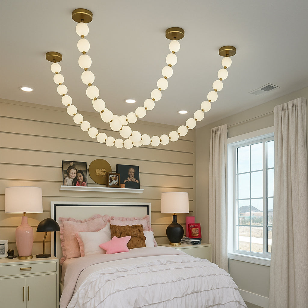 X-Pearl Necklace Chandelier