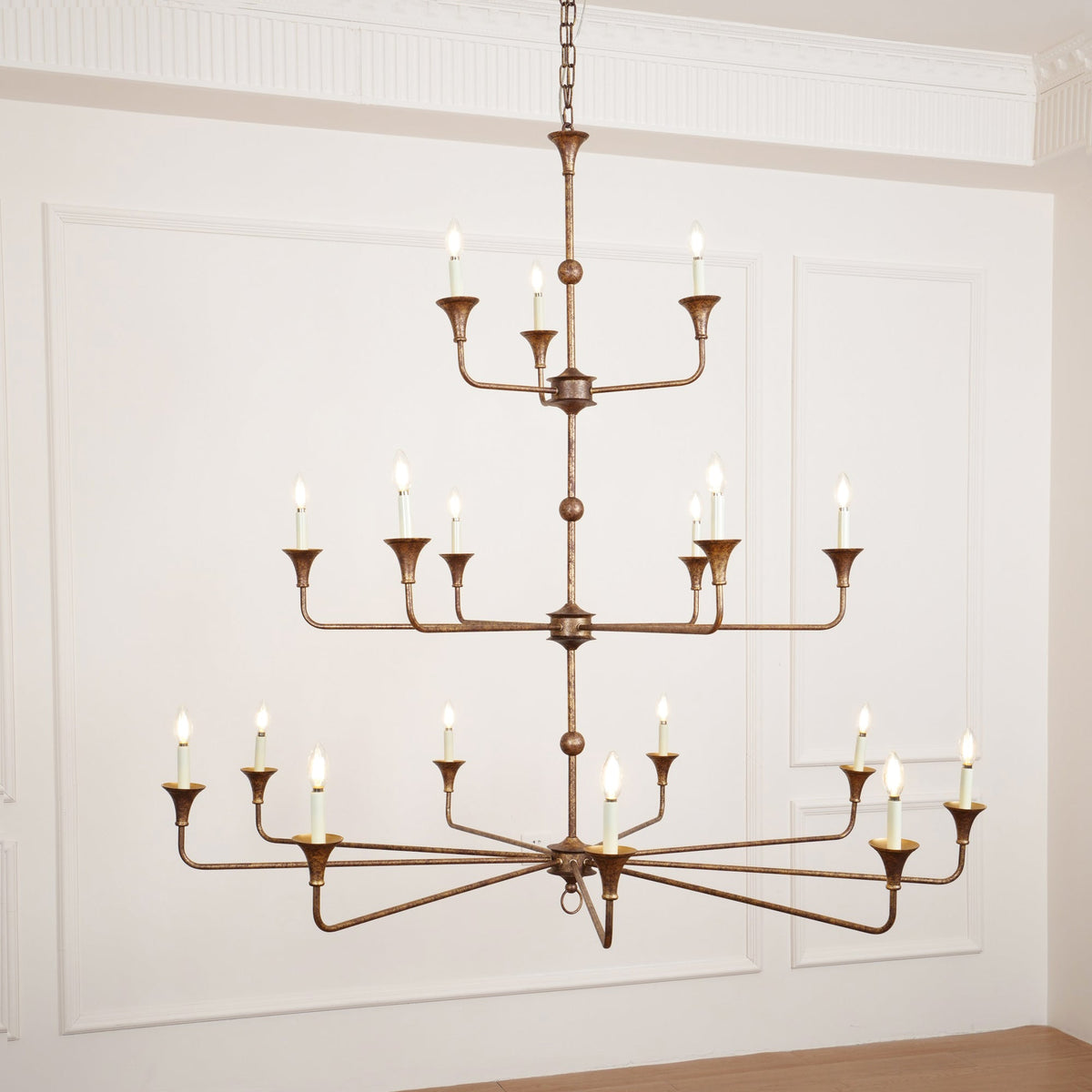 Cecil Grande Chandelier