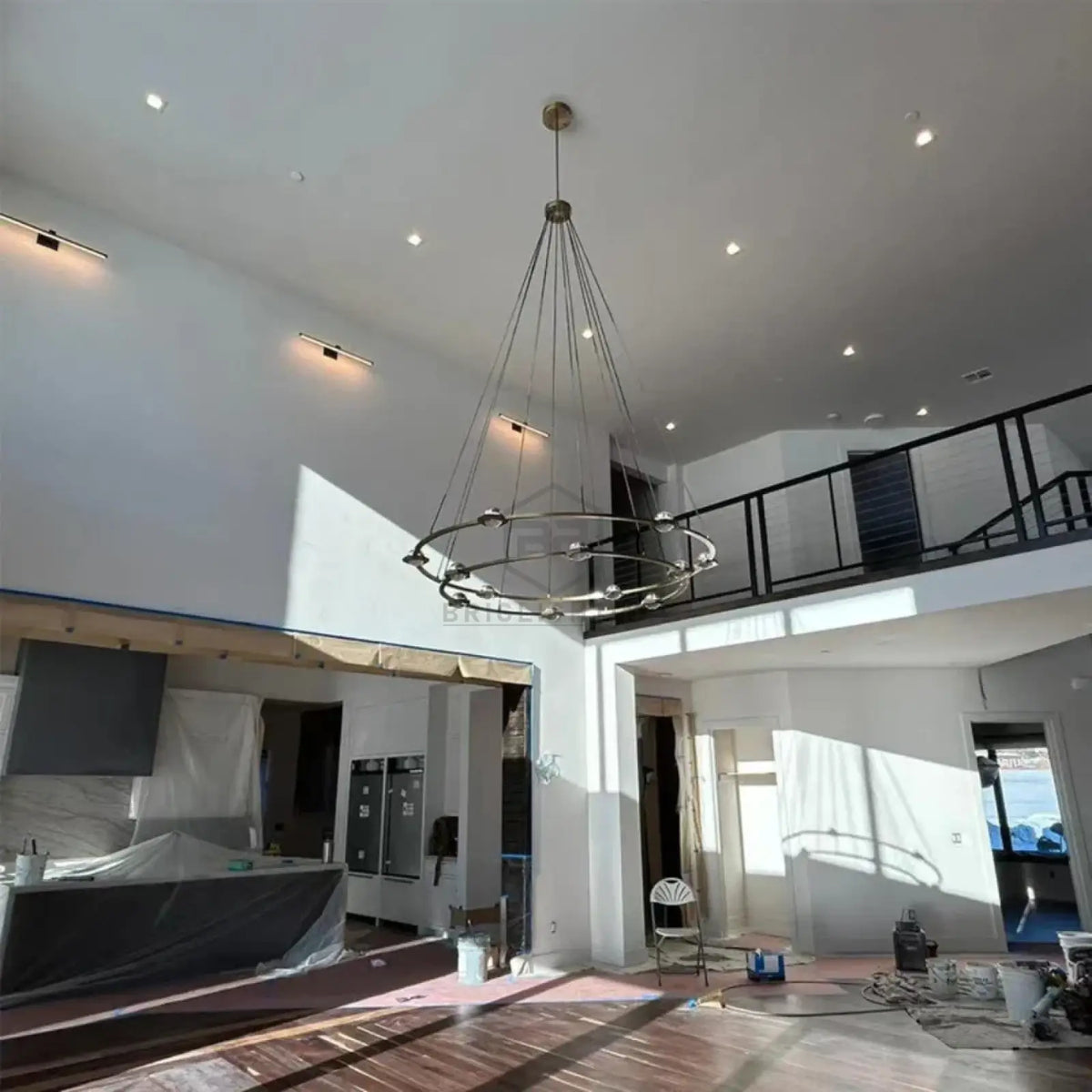 Ecletant Two-Tier Round Chandelier