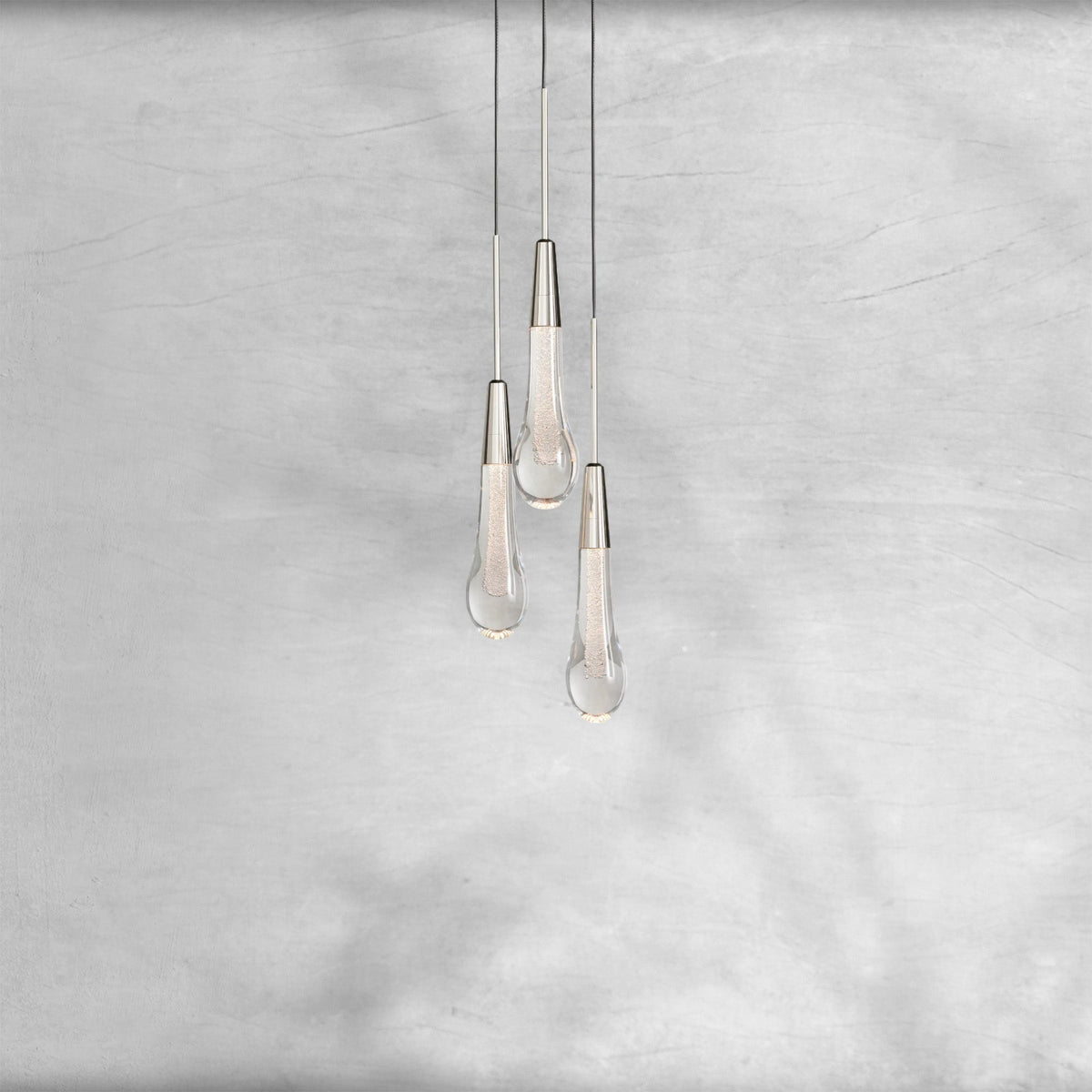 Soltaire Single Light / 3-light Pendant - Brig