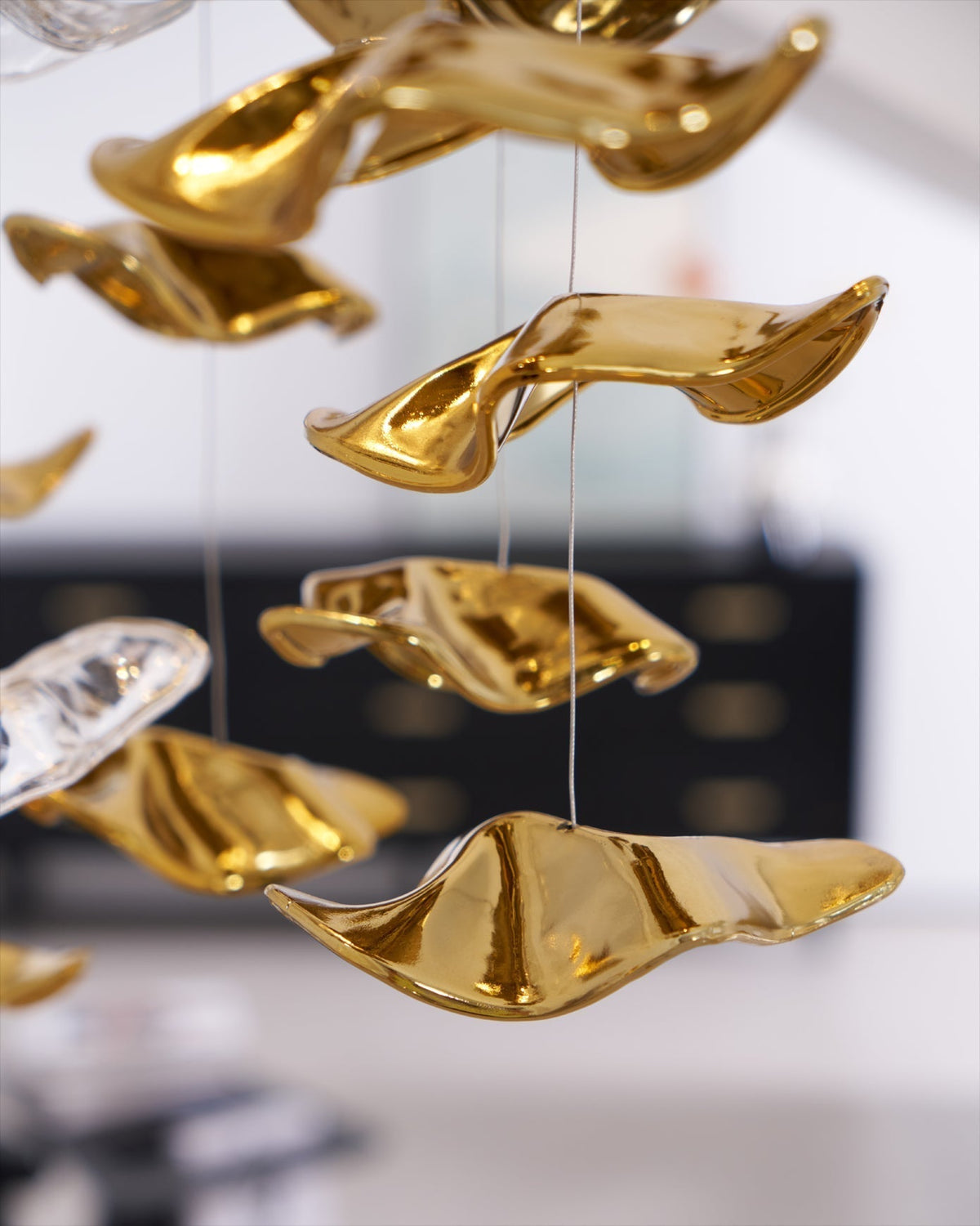 Veloria Fluid Chandelier - briglamps