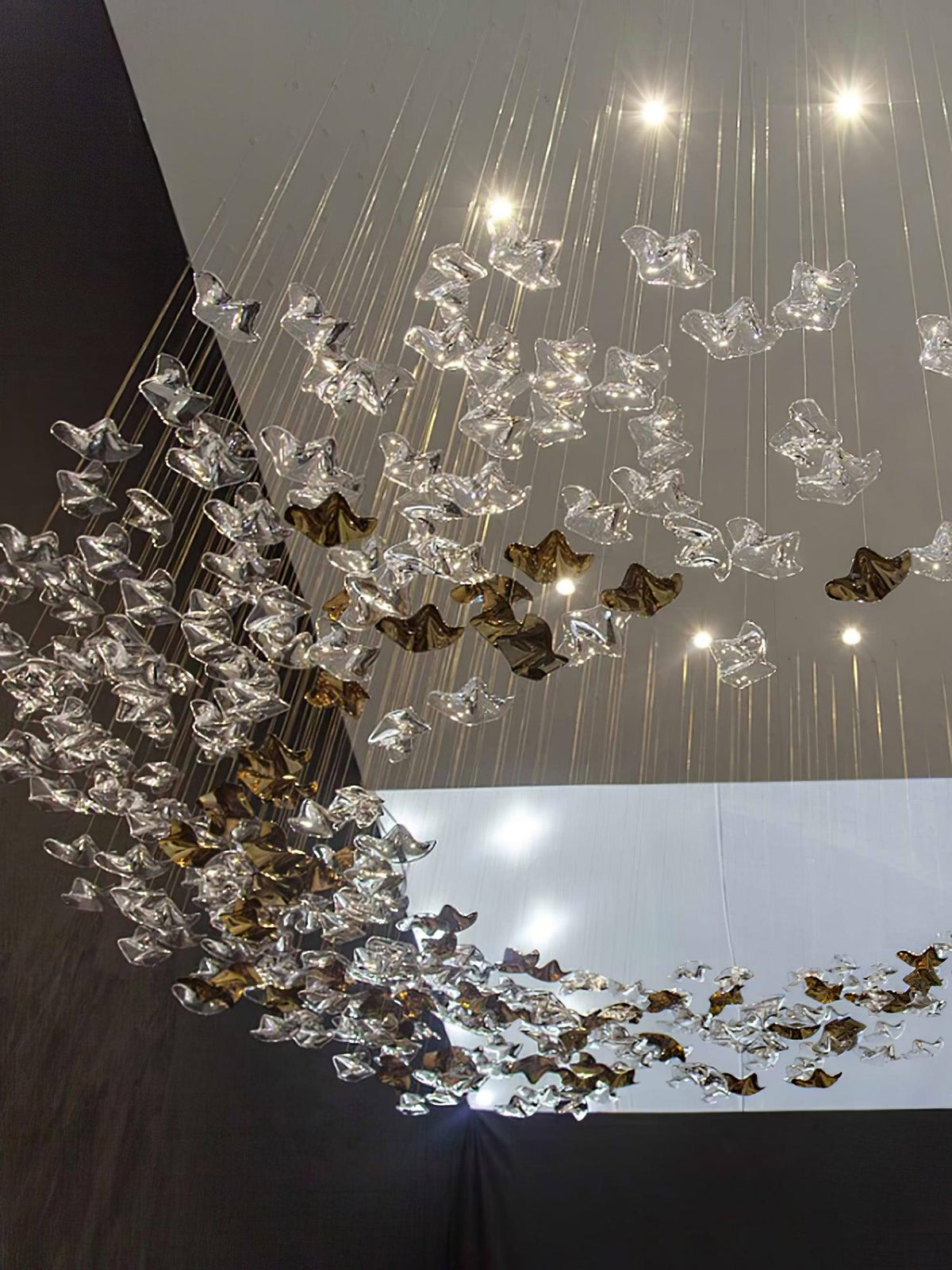 Veloria Fluid Chandelier - briglamps