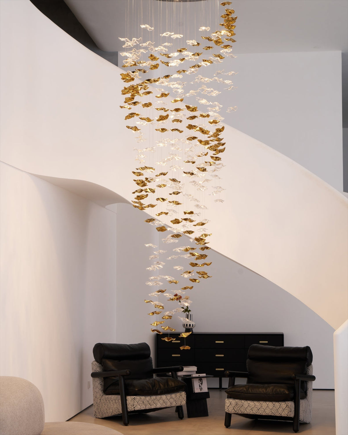 Veloria Fluid Chandelier - briglamps